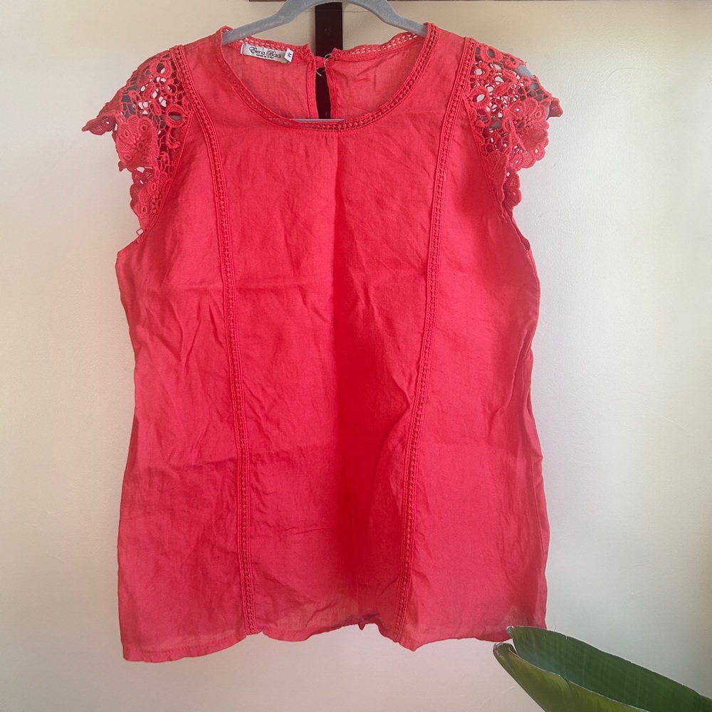 Red linen and lace sleeveless top